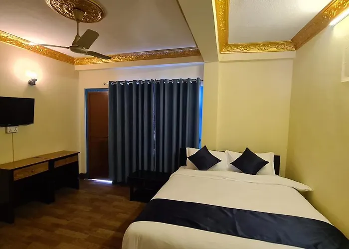 Temple Town Hotel