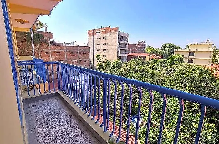 Temple Town Hotel *